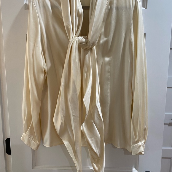 Anne Klein Cream Blouse Relaxed Fit Long Sleeves - Picture 3 of 6